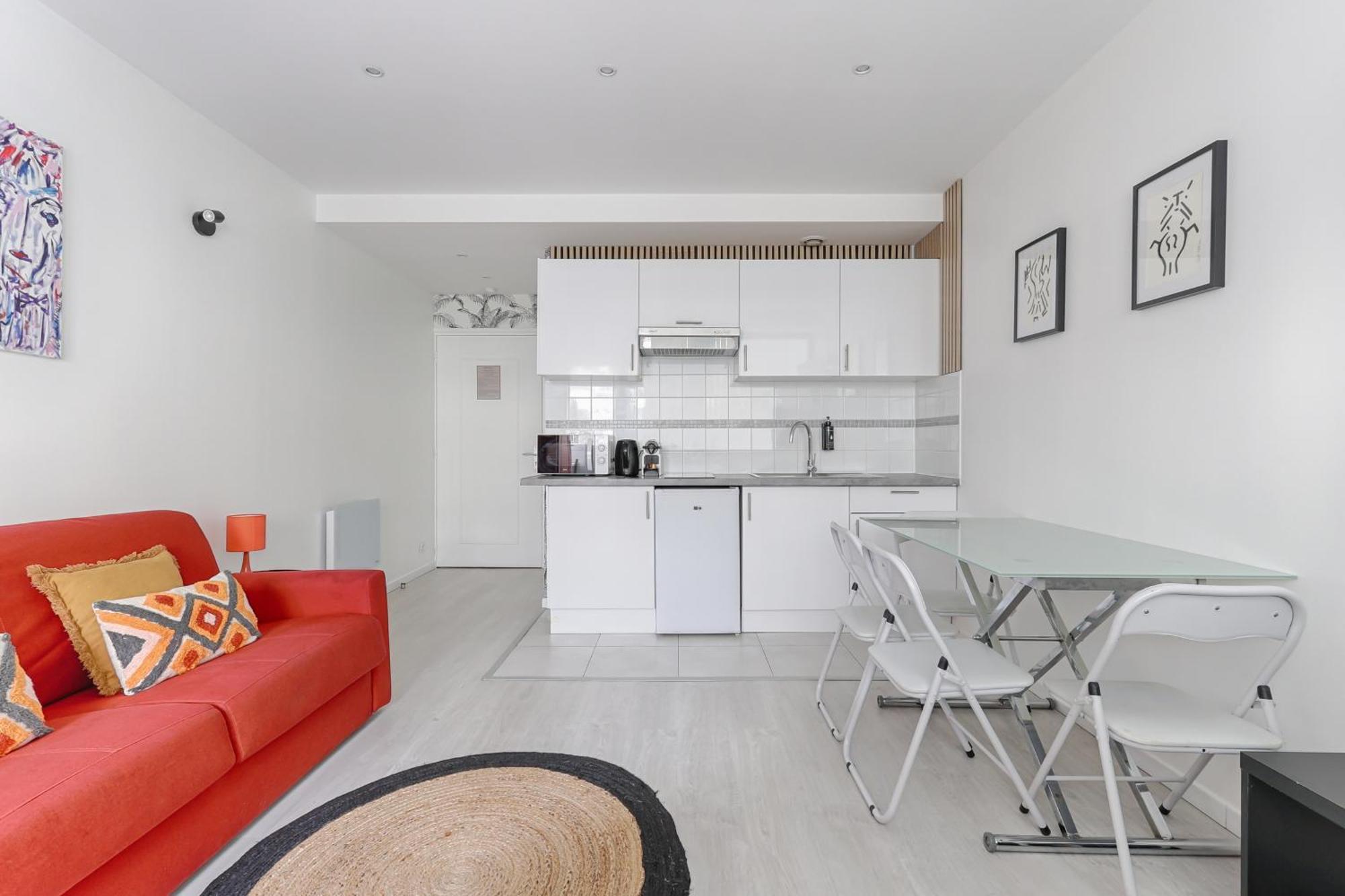 Saint Fargeau Gambetta Iii Lovely 4p-1br Parijs